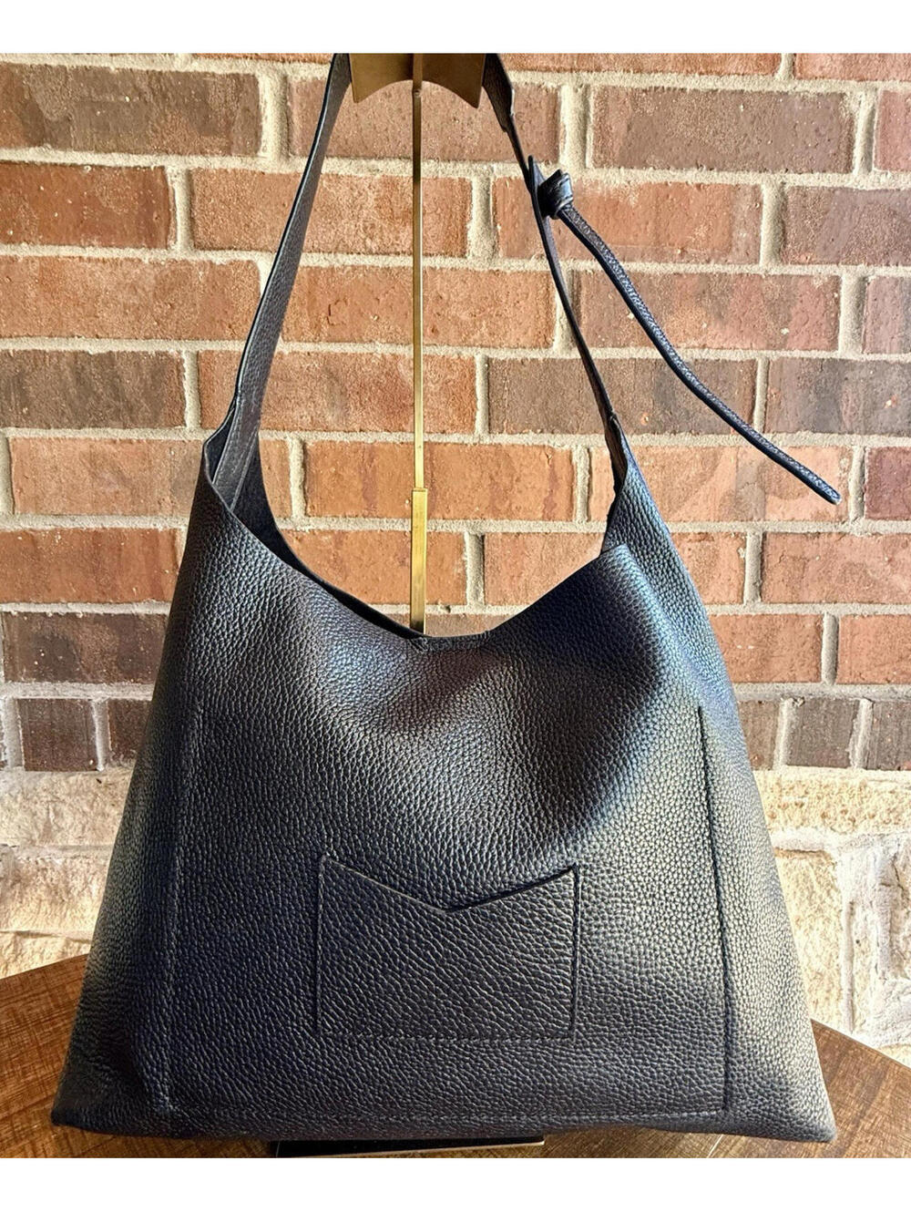 🌟🤩 Michael Kors Junie Medium Hobo Bag Black Pebbled Leather Gold Tone 👜 - Picture 6 of 11